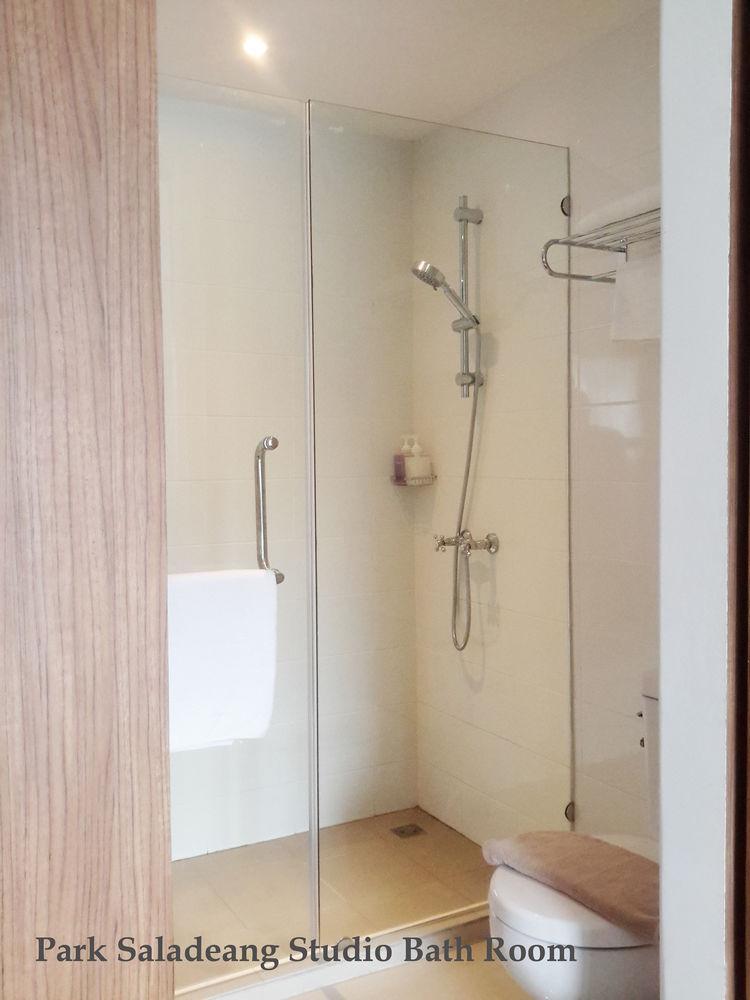 Check In Saladaeng (Adults Only) Hotell Bangkok Eksteriør bilde