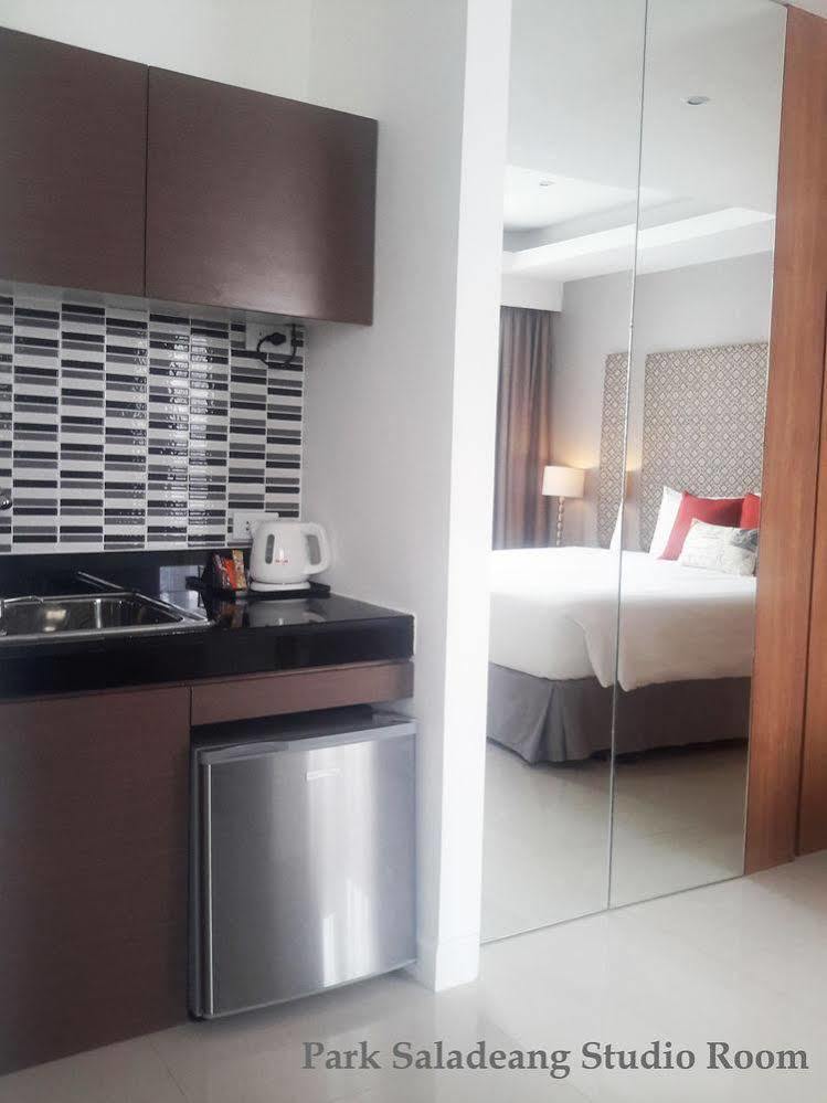 Check In Saladaeng (Adults Only) Hotell Bangkok Eksteriør bilde