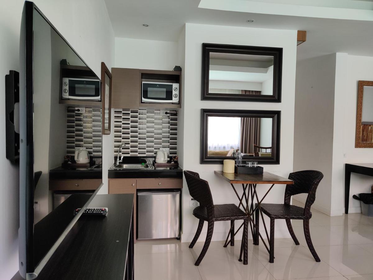 Check In Saladaeng (Adults Only) Hotell Bangkok Eksteriør bilde